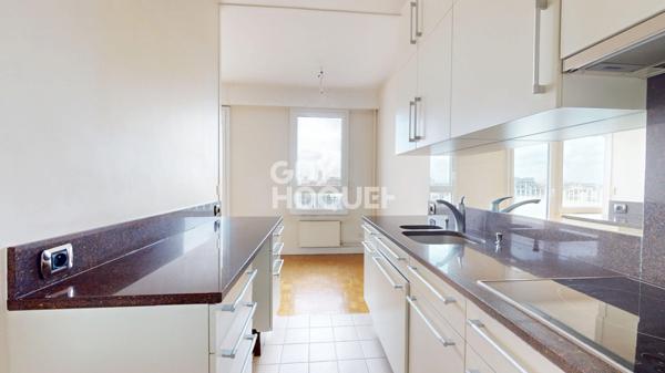 Calme et lumière, à 300m du métro Serge Gainsbourg.