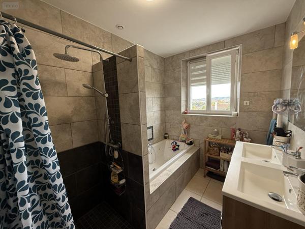 Maison à vendre à Bellerive-sur-Allier dans l'Allier (03700), ref : 2025/976-03020