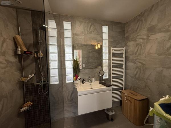 Maison à vendre à Bellerive-sur-Allier dans l'Allier (03700), ref : 2025/976-03020