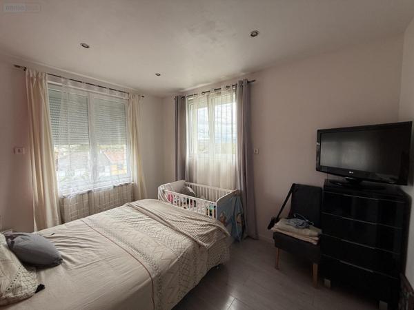 Maison à vendre à Bellerive-sur-Allier dans l'Allier (03700), ref : 2025/976-03020