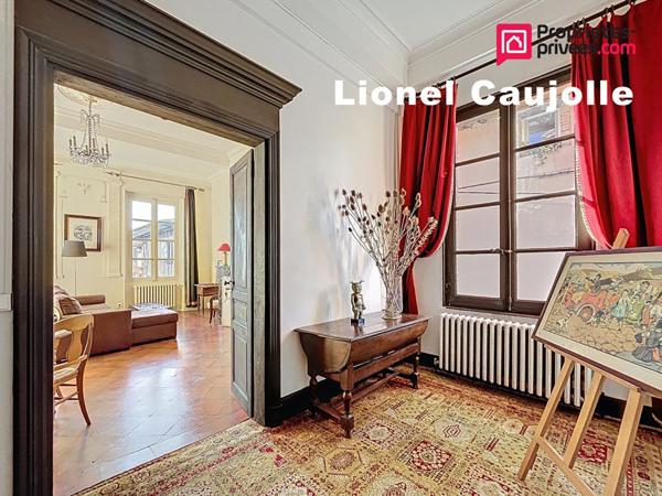 Lisle-sur-Tarn Maison de ville de caractère - 5 pièces 196m2