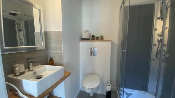 EXCEPTIONNELLE PROPRIETE ARBORE A SEULEMENT 10 MINUTES DE LA ROCHELLE TERRAIN DIVISIBLE SELON VOS BESOINS !