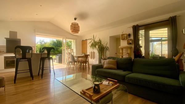 EXCEPTIONNELLE PROPRIETE ARBORE A SEULEMENT 10 MINUTES DE LA ROCHELLE TERRAIN DIVISIBLE SELON VOS BESOINS !