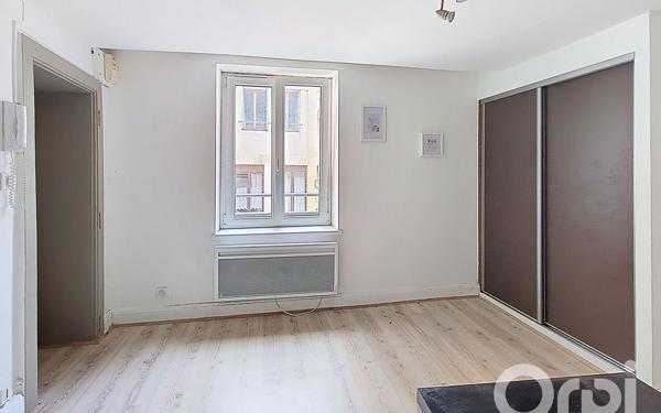 Appartement à vendre    1 pièce • 23 m2 Nancy
