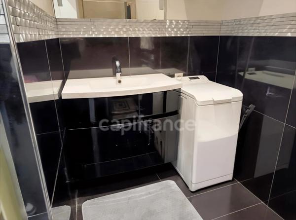 Appartement à vendre 3 pièces SETE (34) Vivre quai Aspirant Herber : l’alliance rare du moderne, du confort et d’un emplacement d’exception.