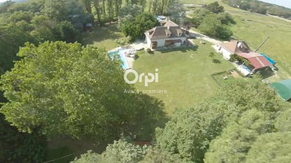 Maison à vendre    6 pièces •  Sadirac