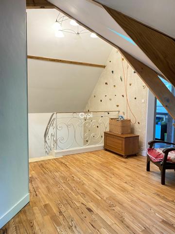 Maison à vendre    6 pièces •  Sadirac