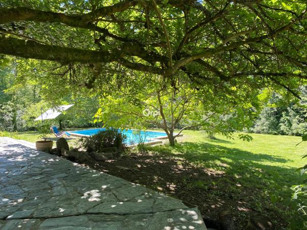 Maison à vendre    6 pièces •  Sadirac