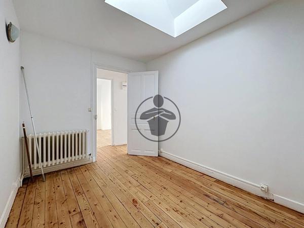 Location                                                      Maison
                        
                     4 pièces                      107 m2                     à Saint-Quentin