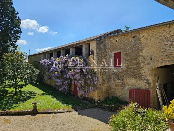 Château féodal, ISMH, et son domaine des XIIe, XVe et XVIe siècles