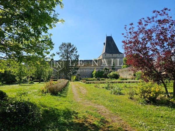 Château féodal, ISMH, et son domaine des XIIe, XVe et XVIe siècles