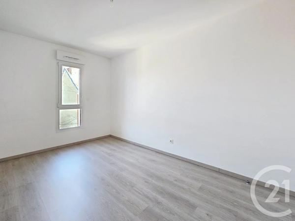 Appartement à vendre  3 pièces - 57,83 m 2   TROYES  - 10