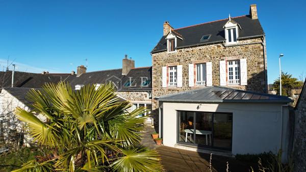 Maison bourgeoise dans la station balnéaire de Pléneuf-Val-André