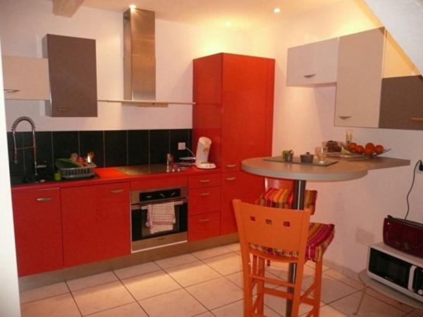 VERZEILLE AGREABLE MAISON DE VILLAGE