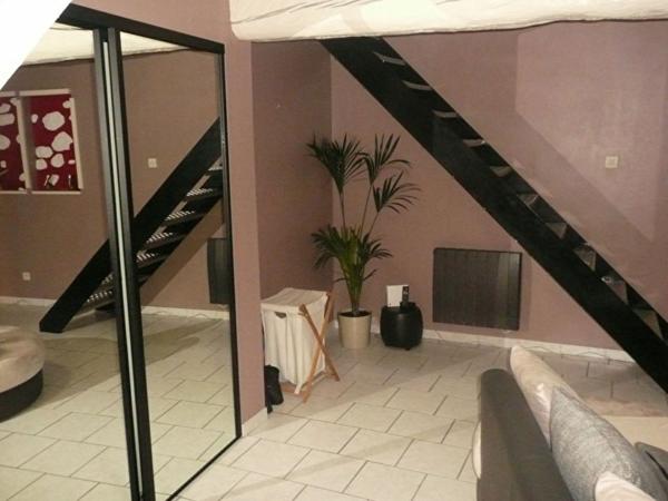 VERZEILLE AGREABLE MAISON DE VILLAGE