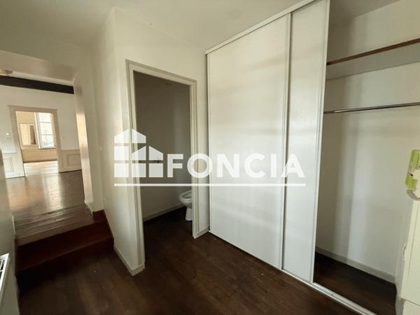 Location Appartement 3 pièces 80 m² - 14 RUE DE LA PAIX Charleville Mezieres 08000