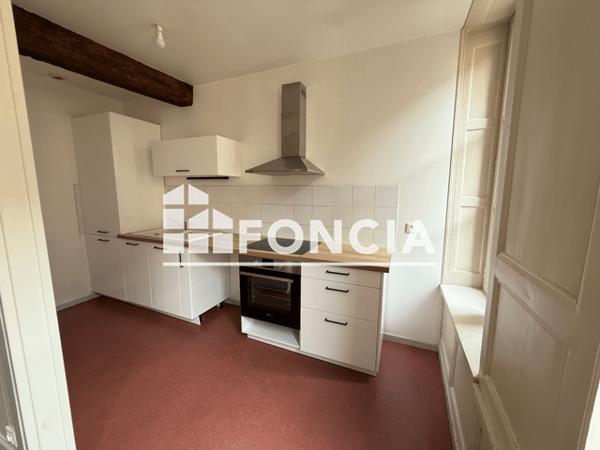 Location Appartement 3 pièces 80 m² - 14 RUE DE LA PAIX Charleville Mezieres 08000