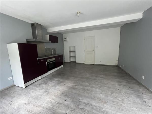 Appartement à louer |  ST AMAND MONTROND |  2 pièces | 38 m²