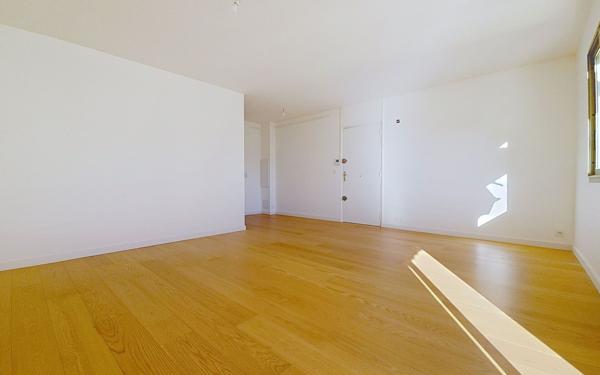 Appartement à vendre    4 pièces • 77 m2 Saint-Laurent-du-Var