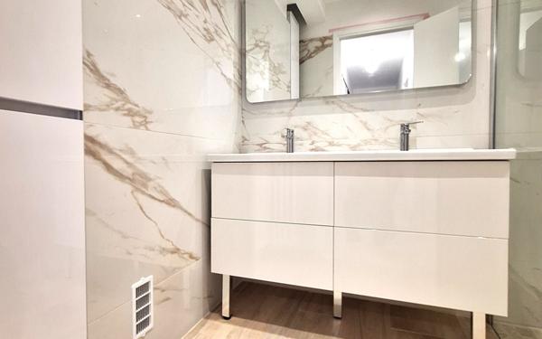 Appartement à vendre    4 pièces • 77 m2 Saint-Laurent-du-Var