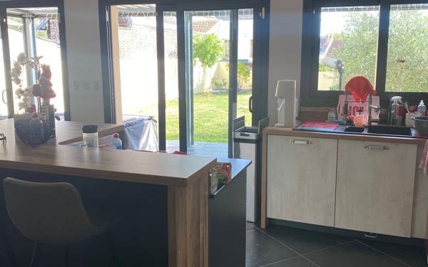 Maison à vendre    5 pièces • 174 m2 Oissel