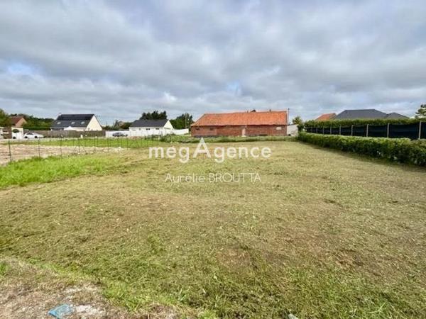 Terrain à AIRE-SUR-LA-LYS, 62120 - 2391m²