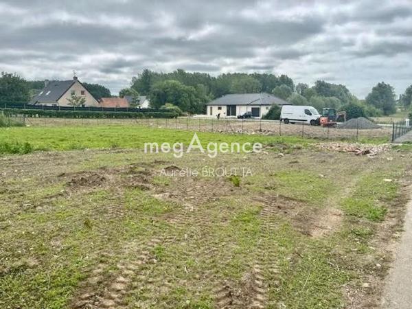 Terrain à AIRE-SUR-LA-LYS, 62120 - 2391m²