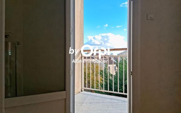 Appartement à vendre    2 pièces • 62,64 m2 Montluçon