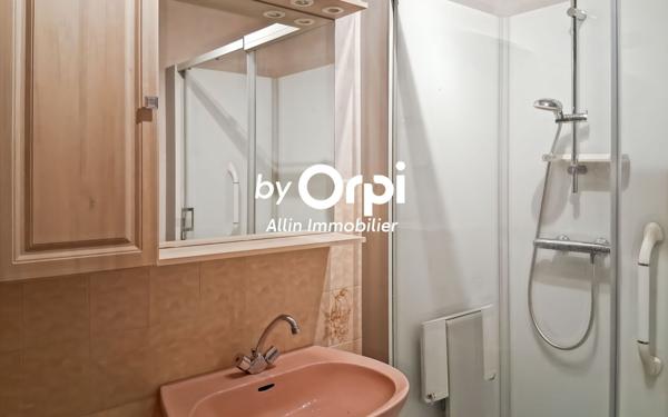 Appartement à vendre    2 pièces • 62,64 m2 Montluçon