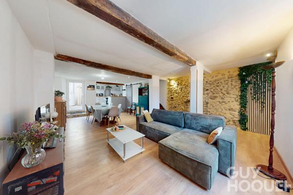 Maison de ville rénovée avec cour hyper centre d'Hagetmau