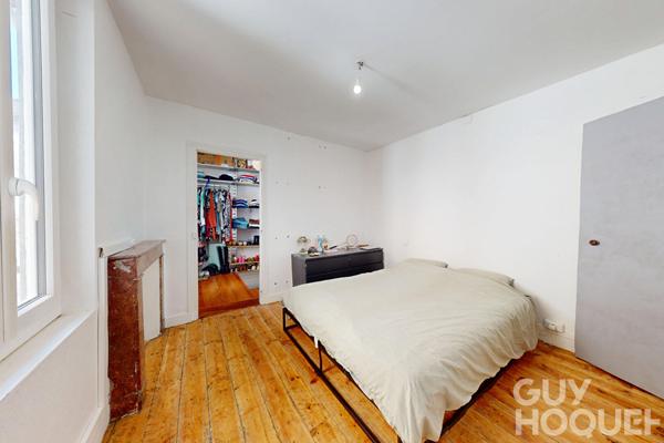 Maison de ville rénovée avec cour hyper centre d'Hagetmau