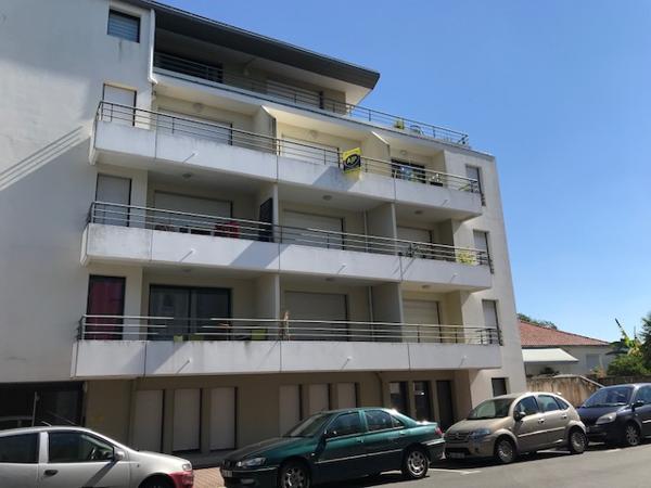 Appartement à louer Challans : 1 pièces, 24m² avec 0 chambre(s) à 474€ - AJP Immobilier Challans