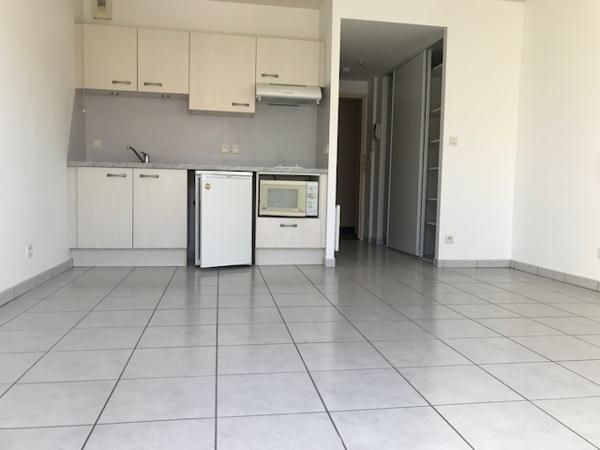 Appartement à louer Challans : 1 pièces, 24m² avec 0 chambre(s) à 474€ - AJP Immobilier Challans