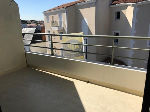 Appartement à louer Challans : 1 pièces, 24m² avec 0 chambre(s) à 474€ - AJP Immobilier Challans