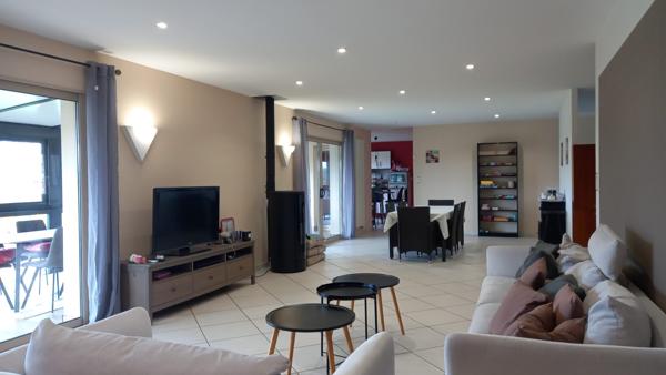 Maison 11 pièces de 330 m2 à Cholet