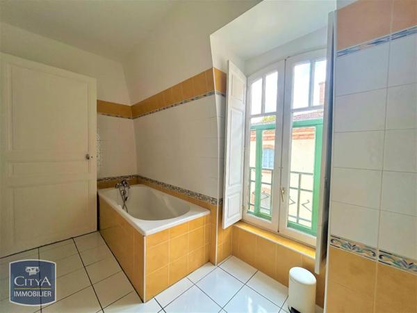 Appartement à louer 4 pièces 97m² Montauban (82000)