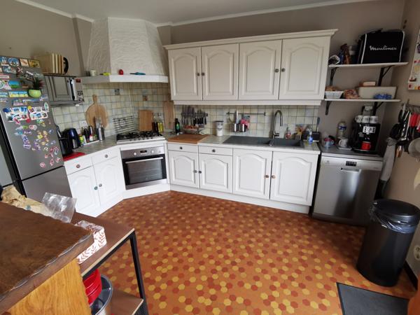 BELLE MAISON SEMI-INDIVIDUELLE 93 M2 3 CHAMBRES GARAGE PARKING JARDIN