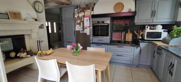 BELFORT CENTRE 90000 : Maison d'architecte 5 pièces 183 m2 avec piscine