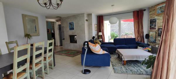 BELFORT CENTRE 90000 : Maison d'architecte 5 pièces 183 m2 avec piscine