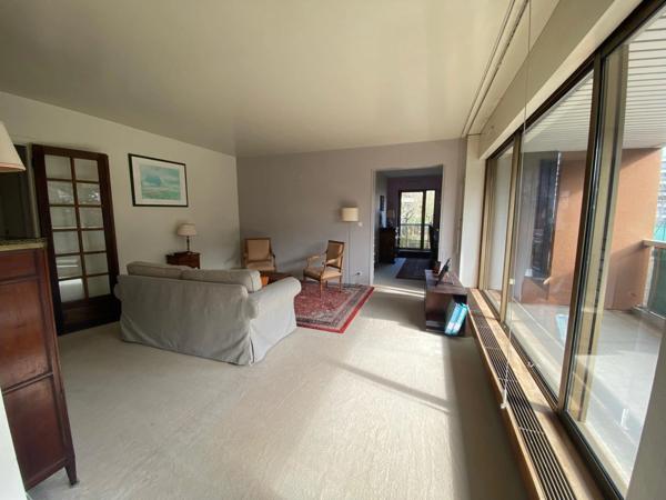 78150 LE CHESNAY-ROCQUENCOURT - APPARTEMENT DE 4 PIECES - ASCENSEUR - TERRASSE - CALME - SANS VIS A VIS - PROCHE DES COMMODITES