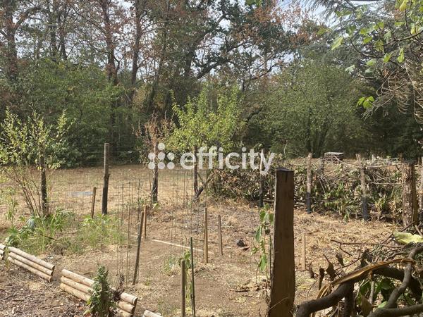 Appartement
         4 pièces
        - 105 m² 287 550 € *
