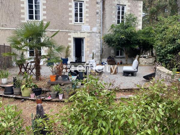 Appartement
         4 pièces
        - 105 m² 287 550 € *