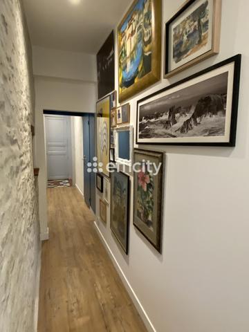 Appartement
         4 pièces
        - 105 m² 287 550 € *