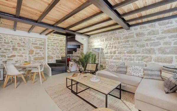 Appartement à louer    3 pièces • 46,60 m2 Lyon 1