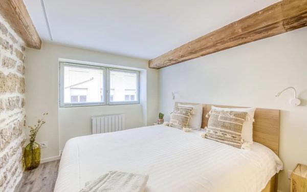 Appartement à louer    3 pièces • 46,60 m2 Lyon 1