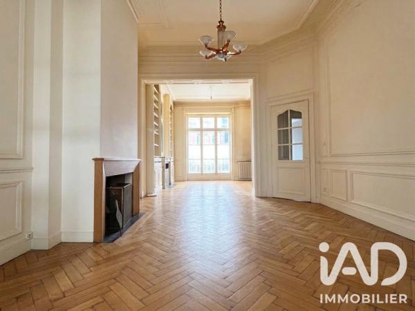 Maison à vendre 10 pièces 270 m² Tourcoing