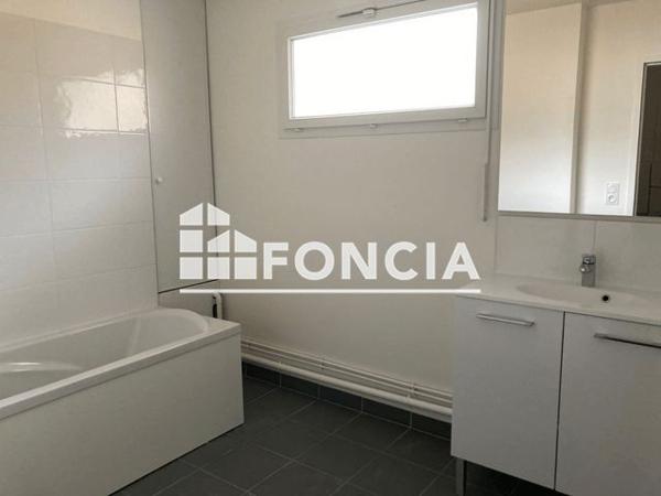 Location Appartement 4 pièces 85.7 m² - 1 RUE ROMULUS Rouen 76000