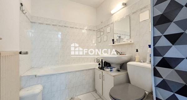 À vendre Studio 32.06 m² - Lattes 34970