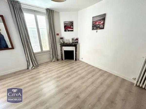 Maison à vendre 9 pièces 202.3m² Trilport (77470)