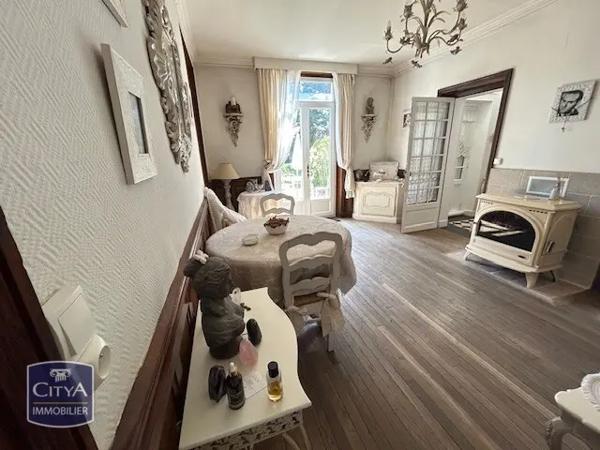 Maison à vendre 9 pièces 202.3m² Trilport (77470)